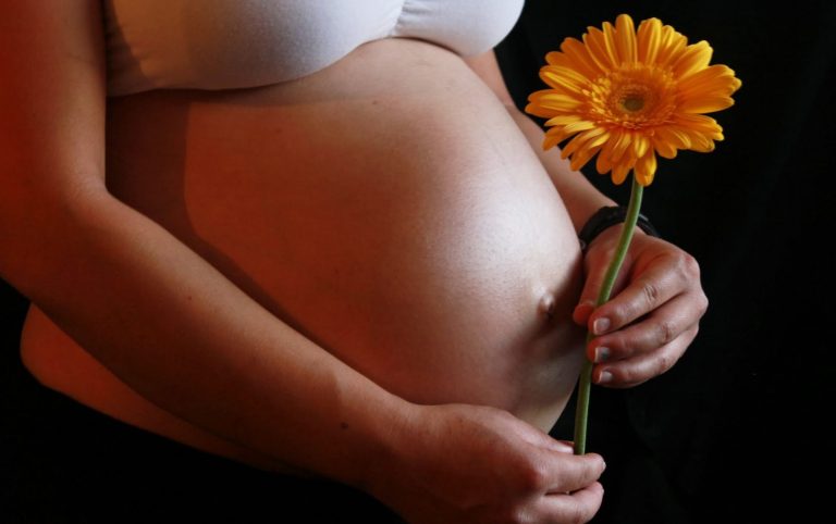 Massage femme enceinte à Cholet Offrez-vous un massage pour femme enceinte à Cholet et soulagez-vous des tensions pour vivre une grossesse harmonieuse.